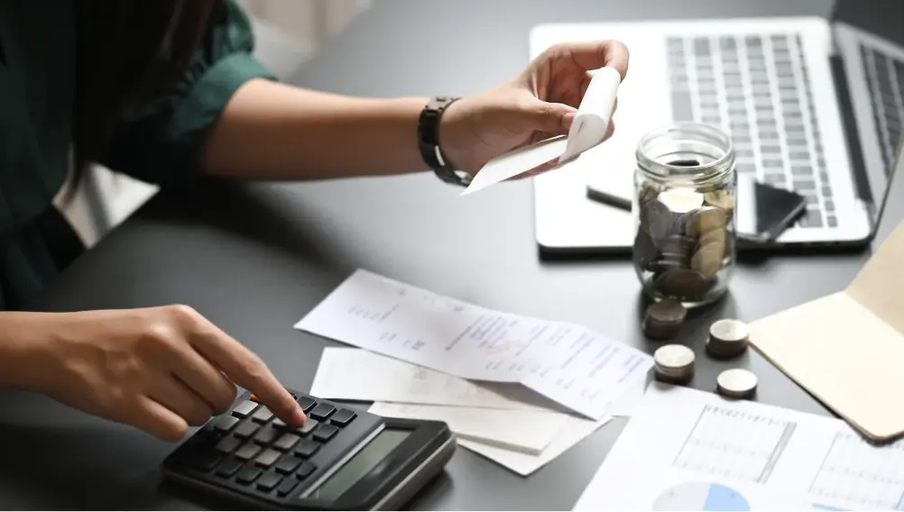 When rates move from 6.5% to 6.0%, here’s your real monthly impact:$200K loan: $65/month savings ($780 annually)$300K loan: $98/month savings ($1,171 annually)$400K loan: $130/month savings ($1,561 annually)$500K loan: $163/month savings ($1,951 annually)