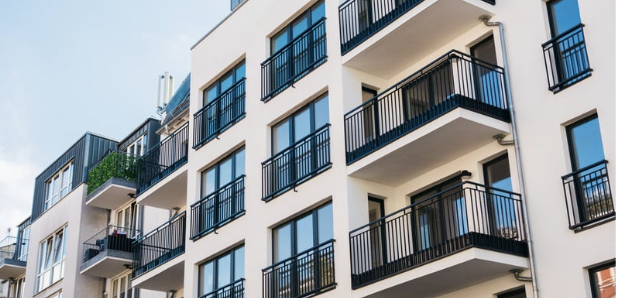 Realtor.com’s most recent rental affordability report found that across the 50 largest U.S. metros, renting a starter home is currently more affordable than buying the same type of property, with renters saving around $920 per month on average. Realtor.com’s March Rental Report explains why renting currently has the affordability edge.