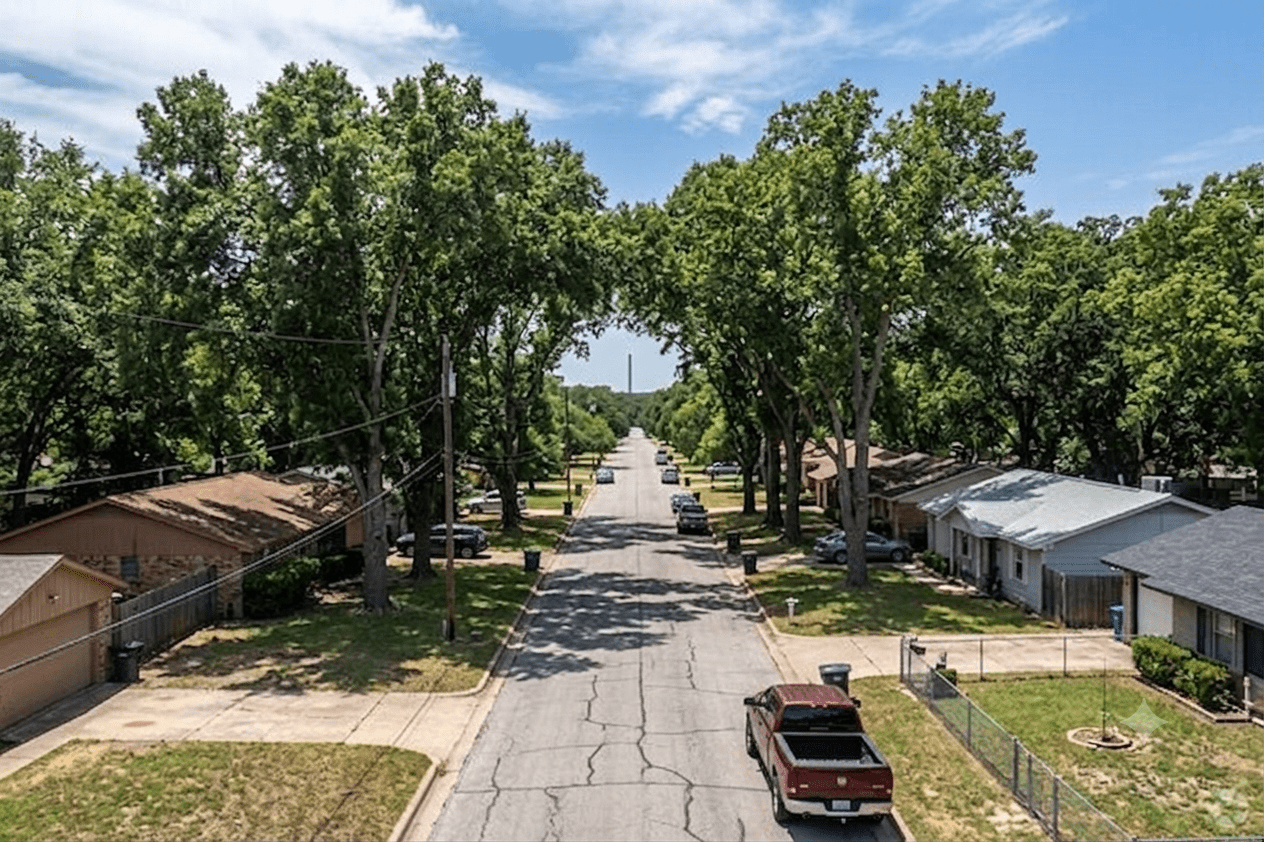 Forest Hill, Texas - established homes minutes from downtown
